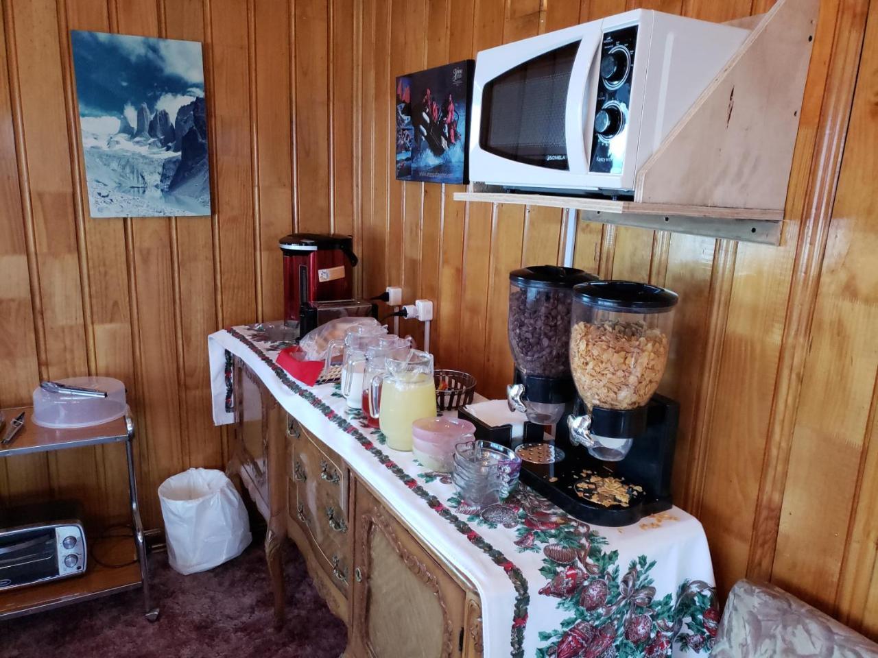 Antiguos Bed And Breakfast Puerto Natales Eksteriør bilde