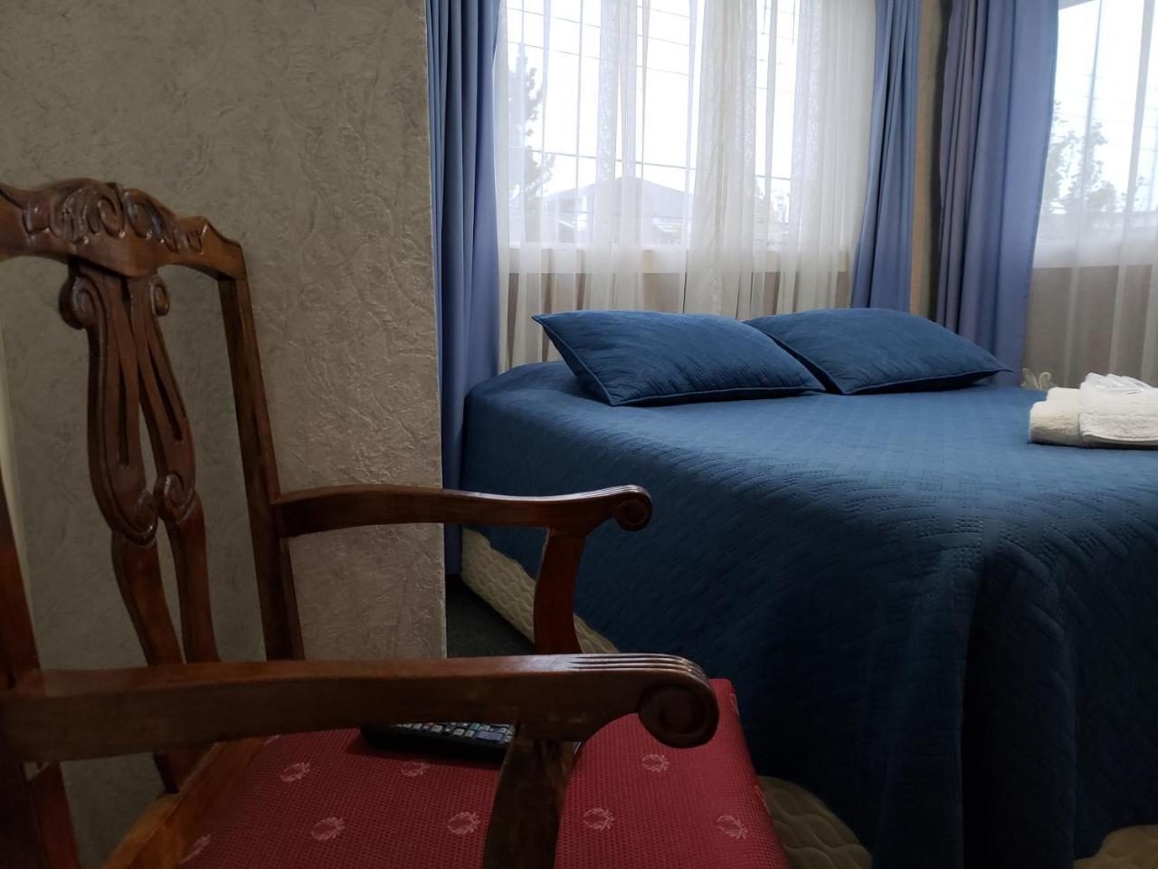Antiguos Bed And Breakfast Puerto Natales Eksteriør bilde